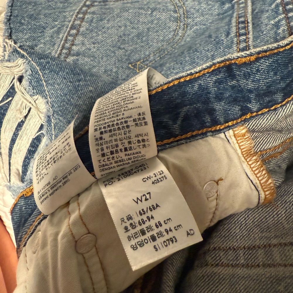 Levi's 501 Classic Blue Jeans